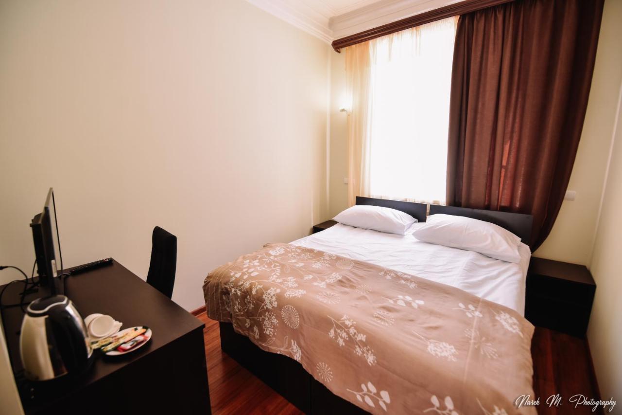 Apart Hotel Sayat-Nova Vanadzor Ngoại thất bức ảnh