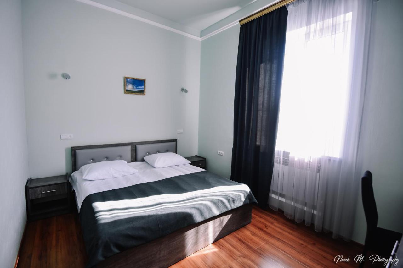 Apart Hotel Sayat-Nova Vanadzor Ngoại thất bức ảnh